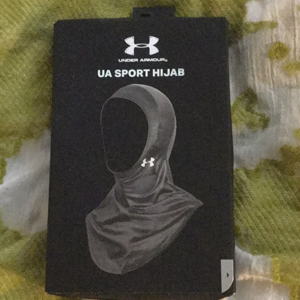 UA Sport Hijab in Box NWT